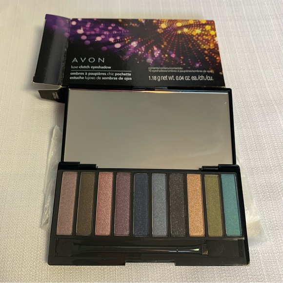 Avon Special Edition luxe clutch eyeshadow, 10 eyeshadows, New In Package - Picture 1 of 7